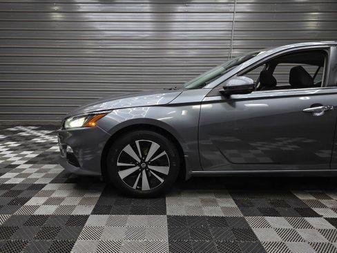Used 2022 Nissan Altima 2.5 SV w/ SV Premium Package AWD/4WD image 38