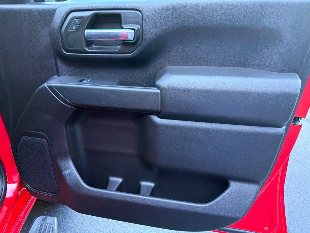 Used 2025 Chevrolet Silverado 2500 Custom w/ Custom Convenience Package AWD/4WD image 16