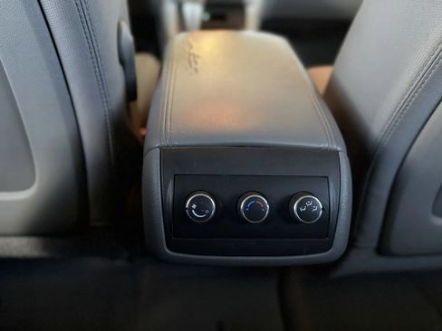 Used 2011 Chevrolet Traverse LS AWD/4WD image 34