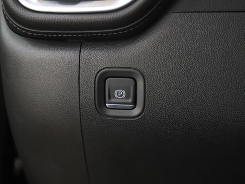 Used 2020 Chevrolet Silverado 1500 RST image 27