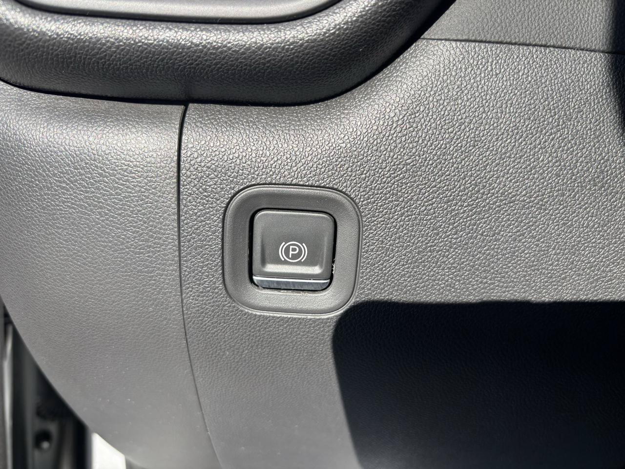 Used 2022 Chevrolet Silverado 1500 Custom w/ LPO, Dark Essentials Package AWD/4WD image 17
