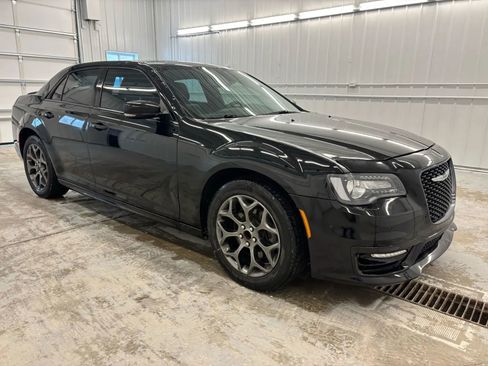 Used 2018 Chrysler 300 S w/ 300S Premium Group 2 image 14