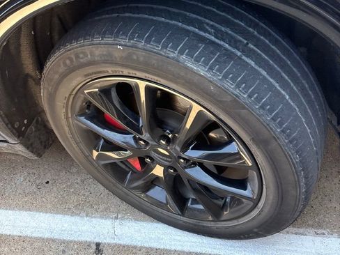 Used 2018 Dodge Durango R/T w/ Technology Group RWD image 15