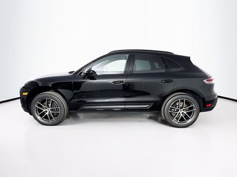 New 2026 Porsche Macan image 2