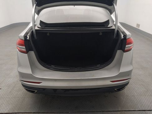 Used 2019 Ford Fusion SE image 29