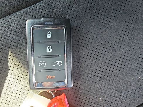 Certified 2023 Jeep Grand Cherokee Altitude AWD/4WD image 34