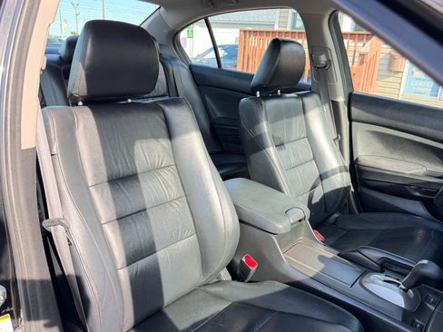 Used 2011 Honda Accord SE image 39