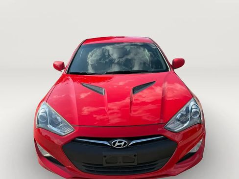 Used 2014 Hyundai Genesis 2.0T RWD image 8