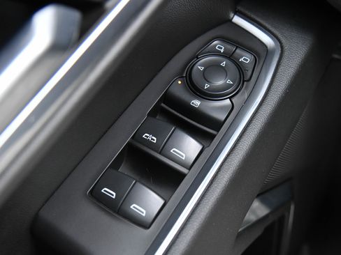 Used 2024 Chevrolet Silverado 1500 LT image 32