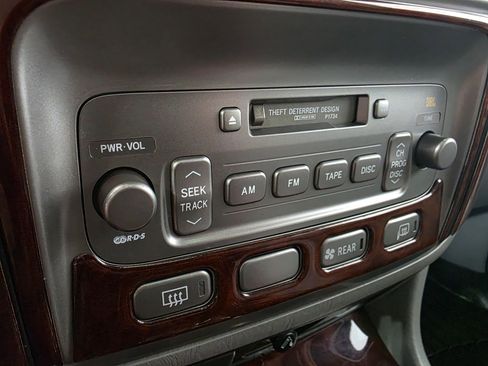 Used 2003 Toyota Land Cruiser AWD/4WD image 41