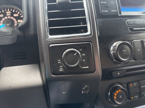 Used 2015 Ford F150 XLT w/ Equipment Group 301A Mid image 30