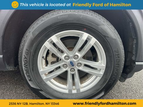 Used 2022 Ford Explorer XLT image 11