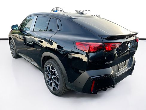 New 2026 BMW X2 xDrive28i w/ Convenience Package AWD/4WD image 3