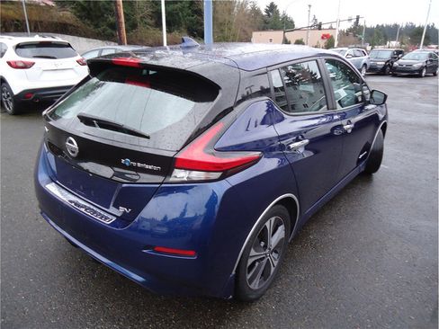 Used 2018 Nissan Leaf SV w/ SV Technology Package image 6