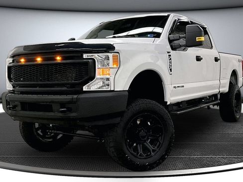 Used 2020 Ford F250 XLT AWD/4WD image 3