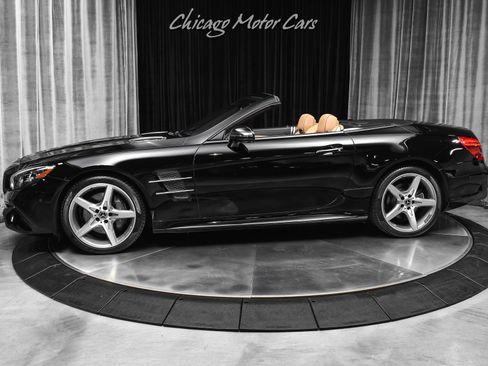 Used 2019 Mercedes-Benz SL 550 image 1