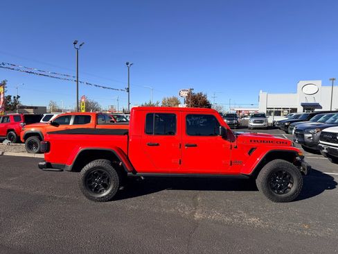 Used 2020 Jeep Gladiator Rubicon image 3