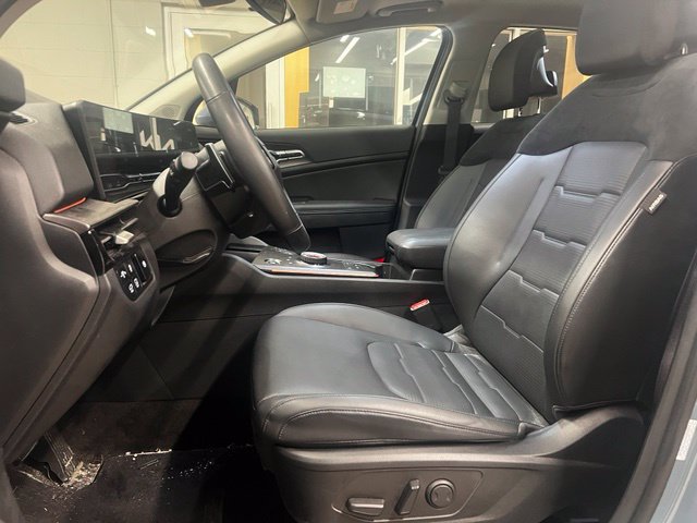 Certified 2026 Kia Sportage SX Prestige AWD/4WD image 9