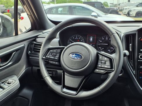 Used 2025 Subaru Forester Premium AWD/4WD image 23