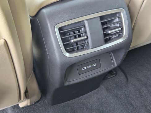 Used 2024 Acura RDX w/ Technology Package image 40