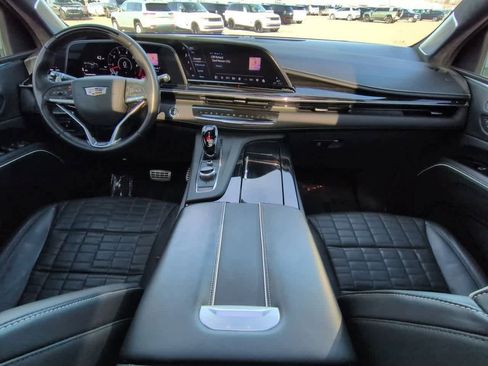 Used 2023 Cadillac Escalade V w/ Heavy-Duty Trailer Package image 15