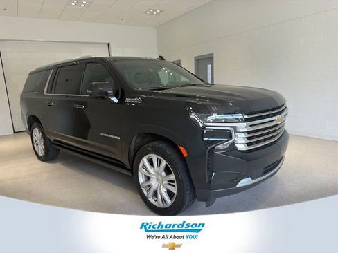 Certified 2021 Chevrolet Suburban High Country w/ Premium Package AWD/4WD image 1