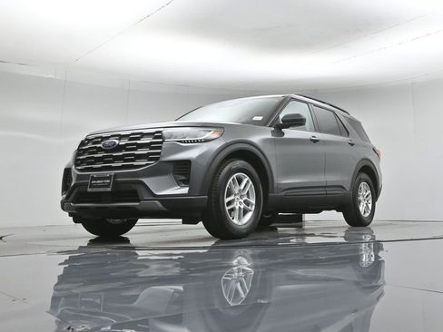 New 2026 Ford Explorer Active image 44
