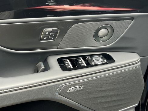 New 2026 Lincoln Nautilus Reserve w/ Jet Appearance Package image 17