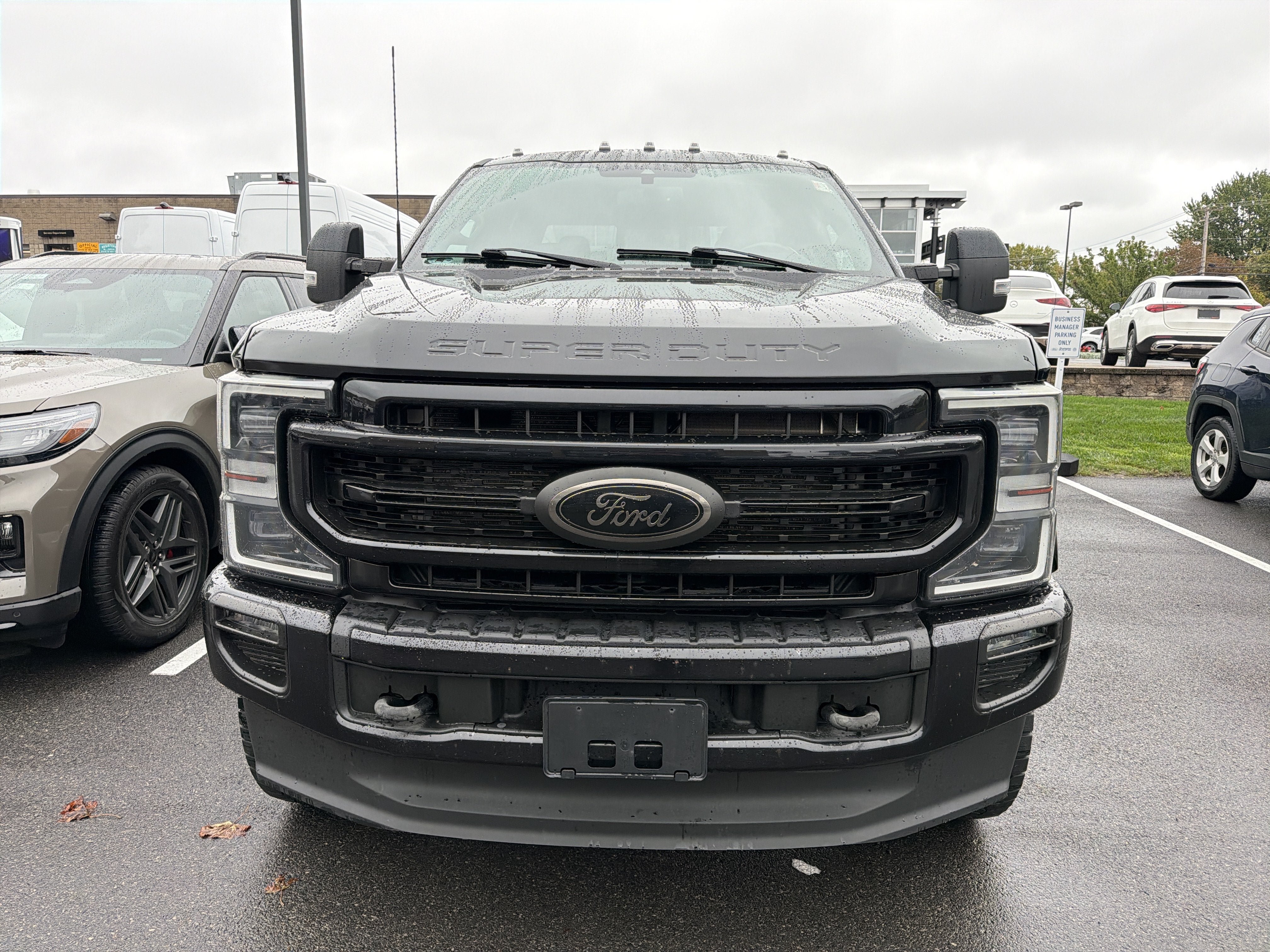 Used 2022 Ford F350 Lariat w/ Black Appearance Package AWD/4WD image 3