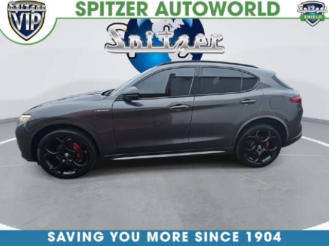 Used 2022 Alfa Romeo Stelvio Veloce AWD/4WD image 9