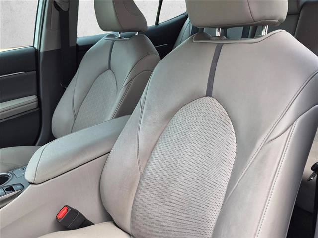 Used 2021 Toyota Camry XSE FWD image 10