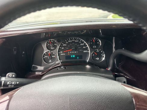 Used 2016 GMC Savana 2500 RWD image 38