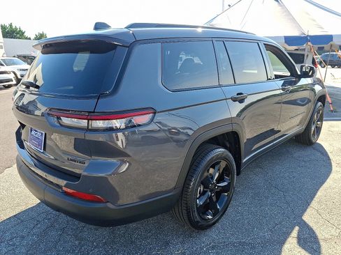 New 2025 Jeep Grand Cherokee L Limited w/ Black Appearance Package image 6