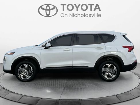 Used 2022 Hyundai Santa Fe SE image 3