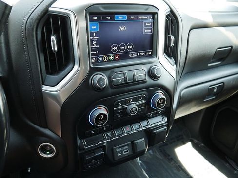 Used 2022 Chevrolet Silverado 3500 LTZ AWD/4WD image 33