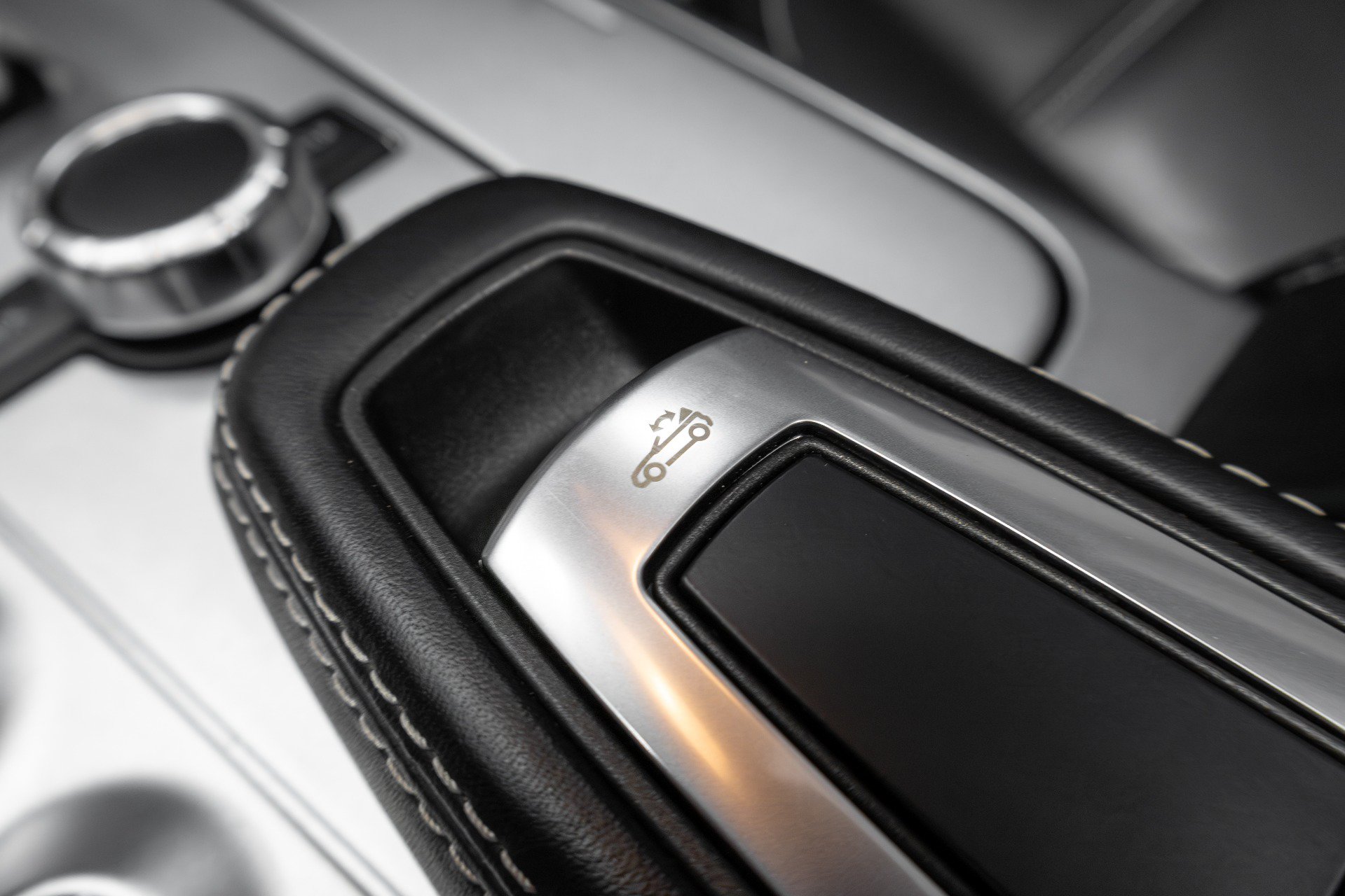 Used 2012 Mercedes-Benz SLS AMG Roadster image 57