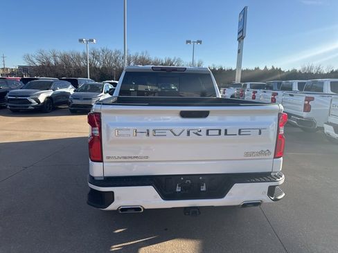 Used 2025 Chevrolet Silverado 1500 High Country w/ High Country Premium Package AWD/4WD image 4