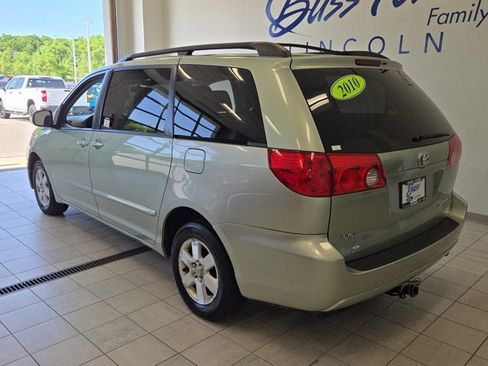 Used 2010 Toyota Sienna CE image 12