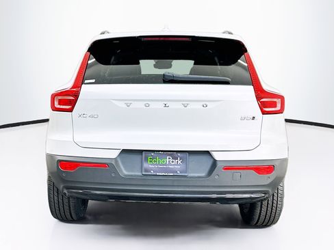 Used 2023 Volvo XC40 B5 Plus w/ Protection Package image 7