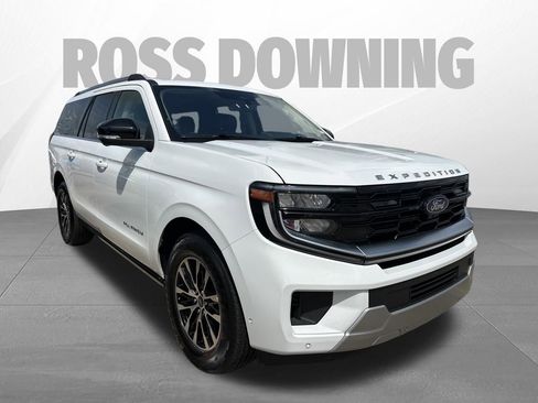 Used 2025 Ford Expedition Max Platinum image 3