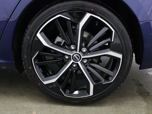 Used 2024 Nissan Altima 2.5 SR image 9