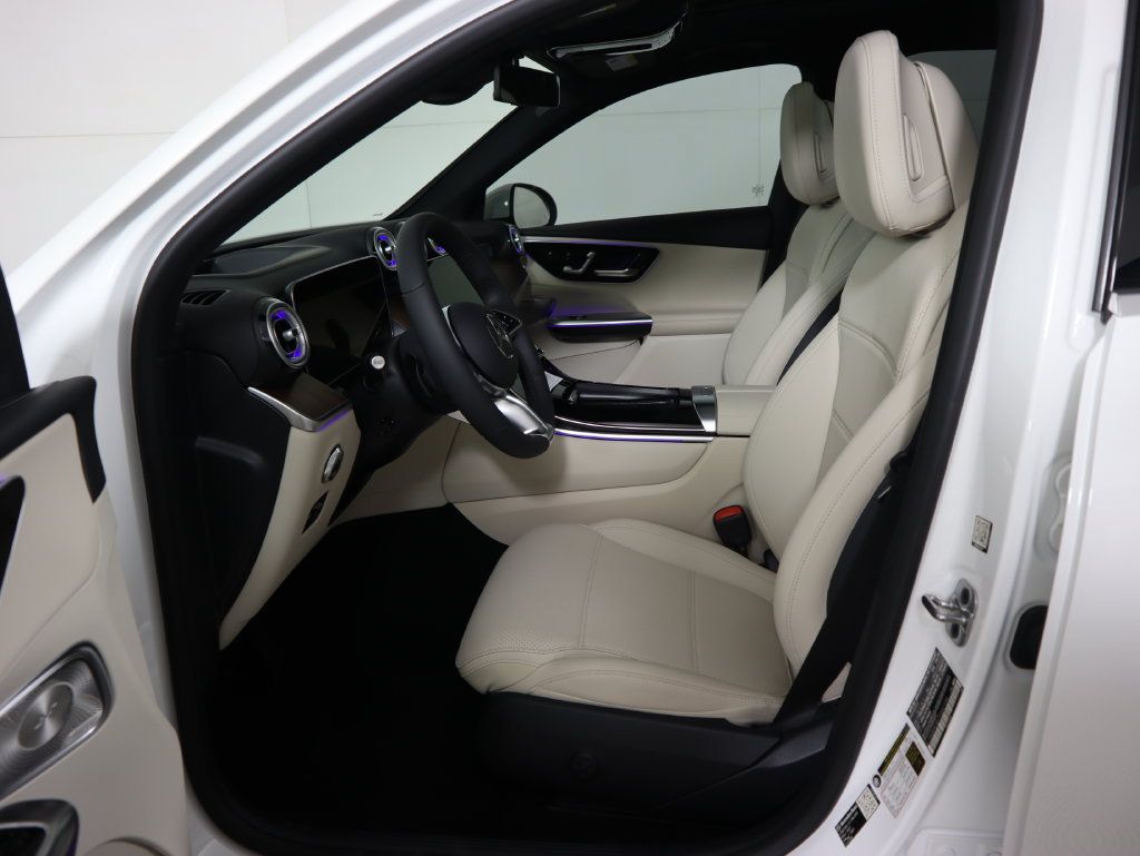 Certified 2026 Mercedes-Benz GLC 300 image 21