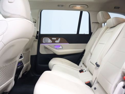 Certified 2023 Mercedes-Benz GLS 450 4MATIC image 27