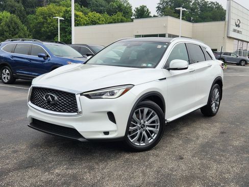 Used 2025 INFINITI QX50 Luxe AWD/4WD image 1