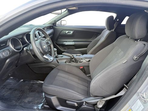 Used 2020 Ford Mustang Coupe image 9