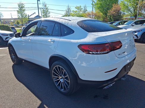 Certified 2022 Mercedes-Benz GLC 300 4MATIC Coupe image 4