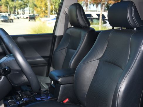 Used 2021 Toyota 4Runner Nightshade image 13