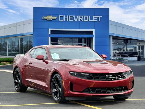 Certified 2023 Chevrolet Camaro LT w/ Technology Package RWD image 6