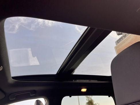 New 2026 INFINITI QX60 Sport image 25