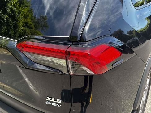 Certified 2025 Toyota RAV4 XLE w/ Convenience Package AWD/4WD image 11